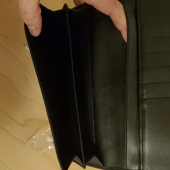 Gucci Black Wallet - Picture 6 of 7